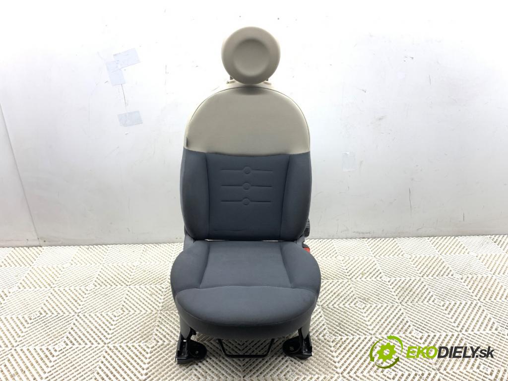 FIAT 500 liftback 2008 51 kW 1.2 (312AXA1A) 1242 Sedadlo pravy predný 