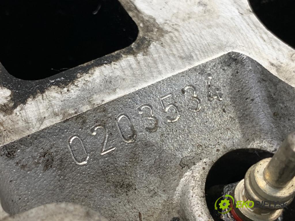 AUDI A7 4G liftback 2012 230 kW 3.0 TDI quattro 2967 Hlava valcov pravá 059354DP (Hlava valcov)