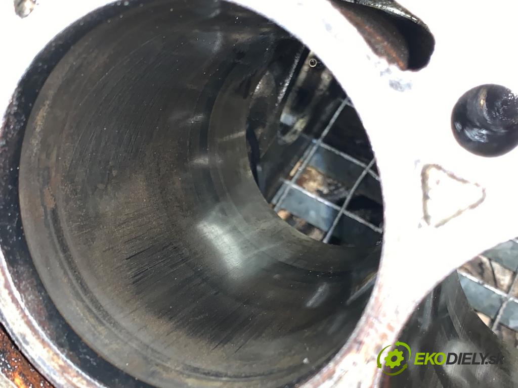 AUDI A7 4G liftback 2012 230 kW 3.0 TDI quattro 2967 JEDNOTKA: motora 059103023AM (Blok motoru)