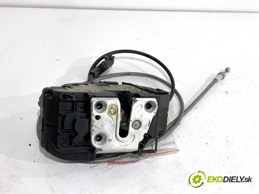 NISSAN NOTE E11 nadwozie wielkoprzestrzenne (MPV) 2009 65 kW 1.4 1386 zámok Dvere pravy predný 