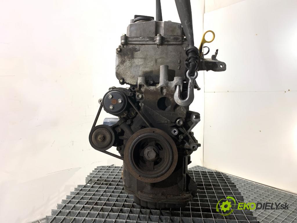 NISSAN NOTE E11 nadwozie wielkoprzestrzenne (MPV) 2009 65 kW 1.4 1386 Motor CR14 (Motor)