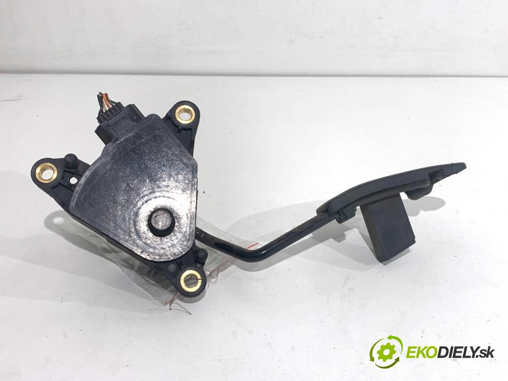 NISSAN NOTE E11 nadwozie wielkoprzestrzenne (MPV) 2009 65 kW 1.4 1386 potenciometr plynového pedálu  (Potenciometr plynového pedálu)