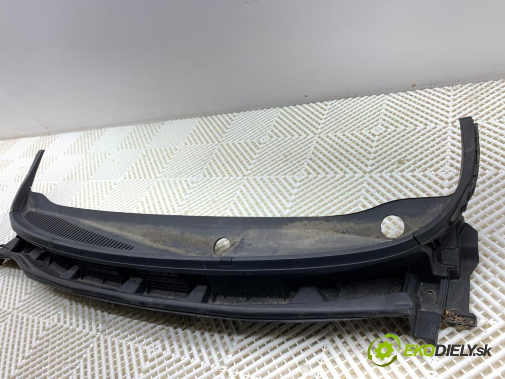 NISSAN NOTE E11 nadwozie wielkoprzestrzenne (MPV) 2009 65 kW 1.4 1386 Torpédo, plast pod čelné okno 66862-9U100 (Torpédo (plast pod čelným sklom))