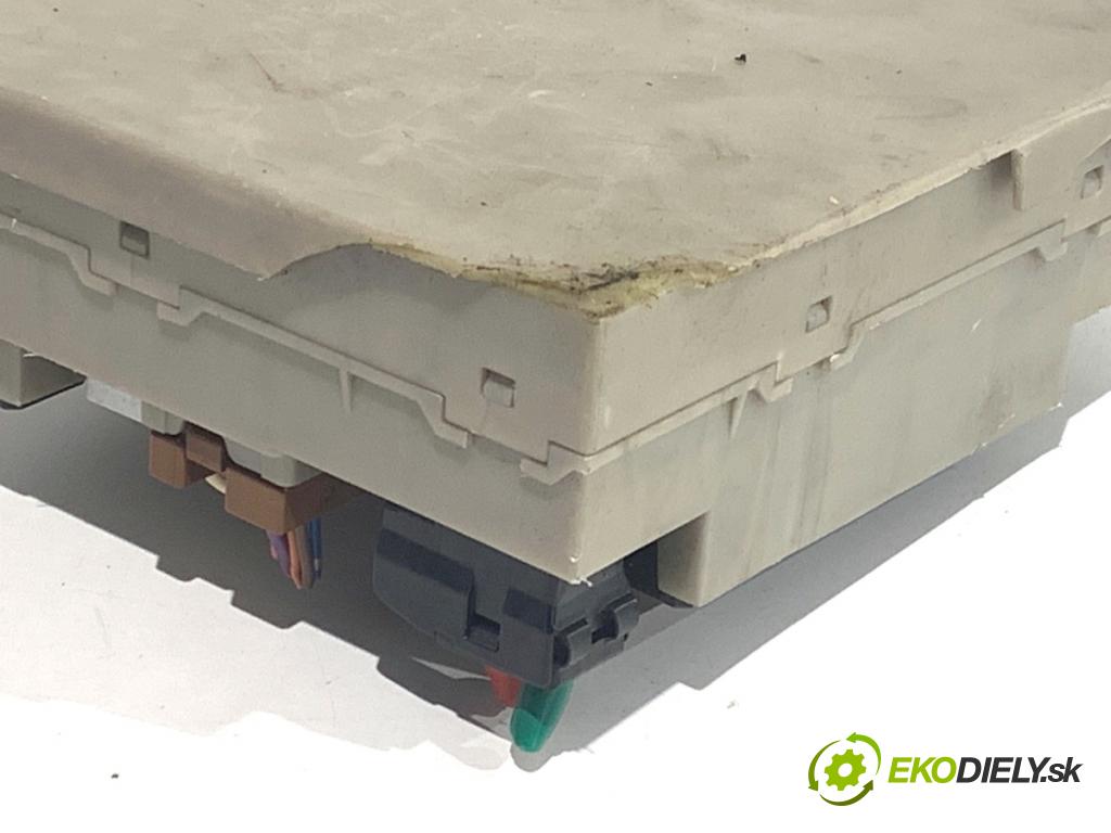 NISSAN NOTE E11 nadwozie wielkoprzestrzenne (MPV) 2009 65 kW 1.4 1386 Modul UCH  (Riadiaca jednotka ostatné)