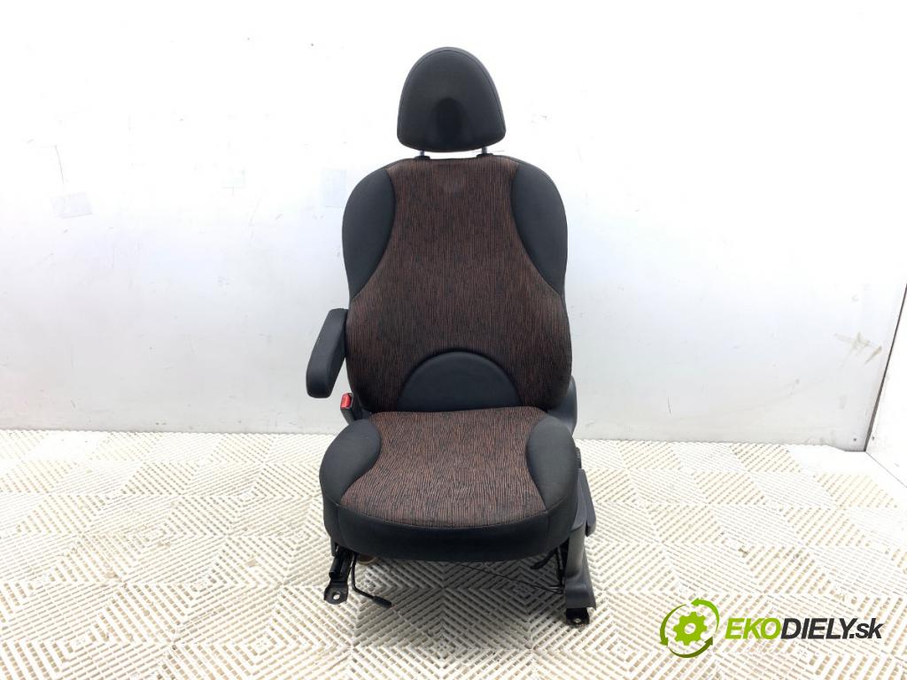 NISSAN NOTE E11 nadwozie wielkoprzestrzenne (MPV) 2009 65 kW 1.4 1386 Sedadlo ľavy predný 