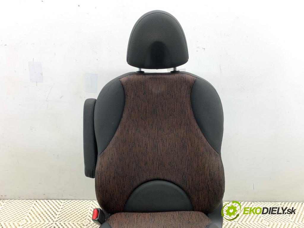 NISSAN NOTE E11 nadwozie wielkoprzestrzenne (MPV) 2009 65 kW 1.4 1386 Sedadlo ľavy predný