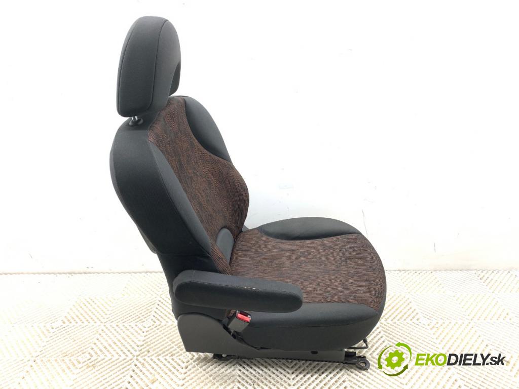 NISSAN NOTE E11 nadwozie wielkoprzestrzenne (MPV) 2009 65 kW 1.4 1386 Sedadlo ľavy predný