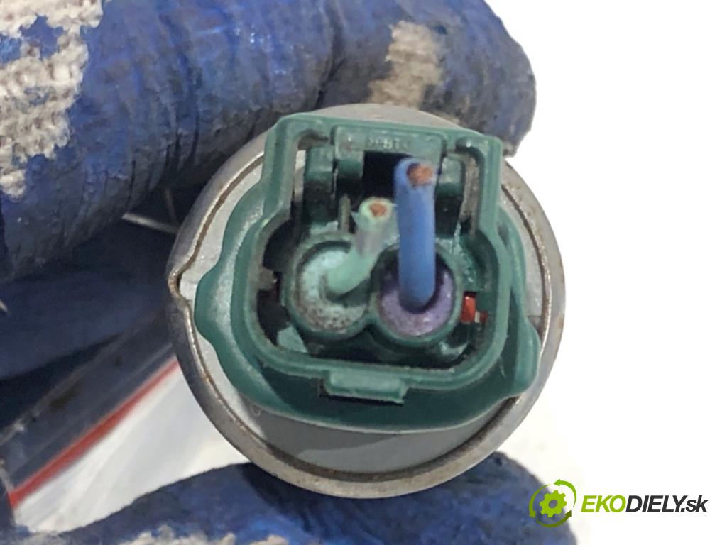 NISSAN NOTE E11 nadwozie wielkoprzestrzenne (MPV) 2009 65 kW 1.4 1386 snímač variabilní fázy  (Snímač)