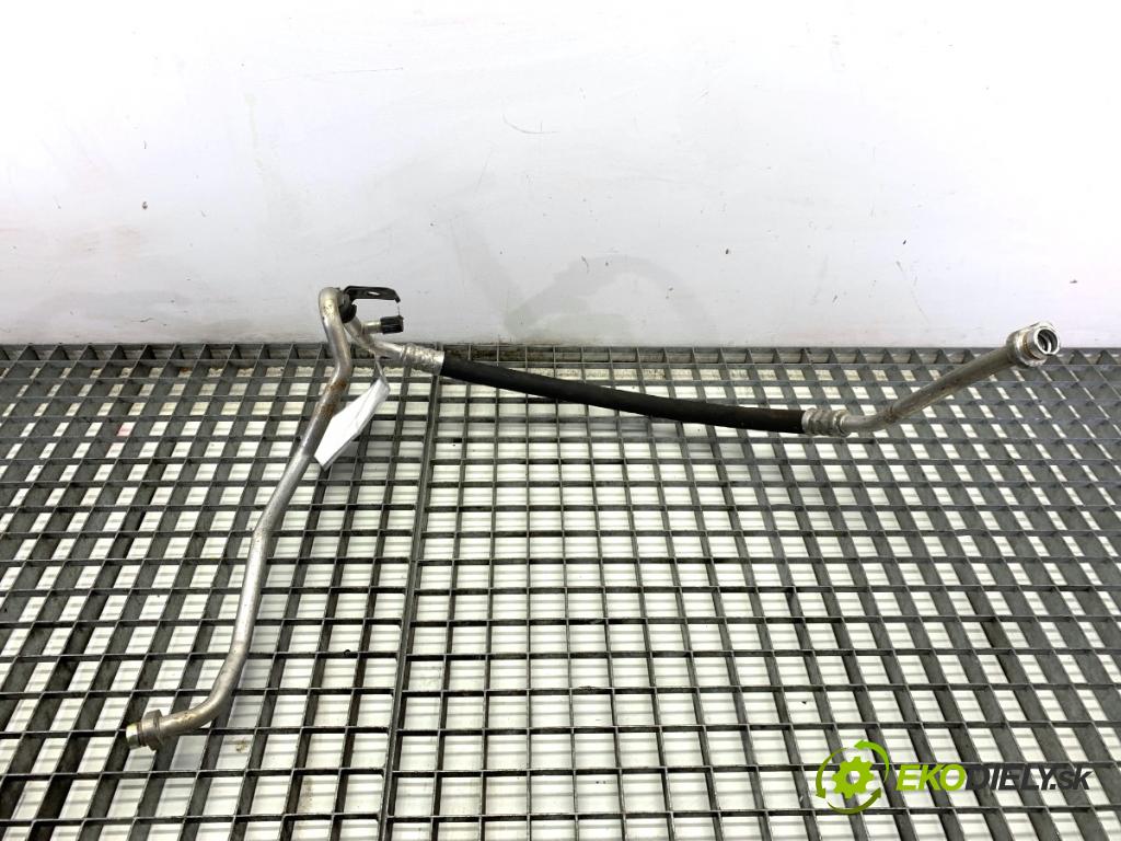 NISSAN NOTE E11 nadwozie wielkoprzestrzenne (MPV) 2009 65 kW 1.4 1386 rúrka klimatizace 92480AX80A (Trubka klimatizace)