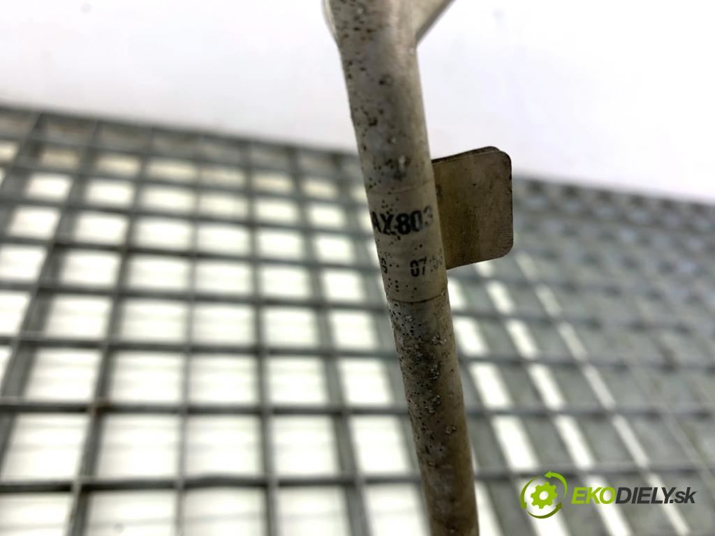 NISSAN NOTE E11 nadwozie wielkoprzestrzenne (MPV) 2009 65 kW 1.4 1386 rúrka klimatizace 92440AX803 (Trubka klimatizace)