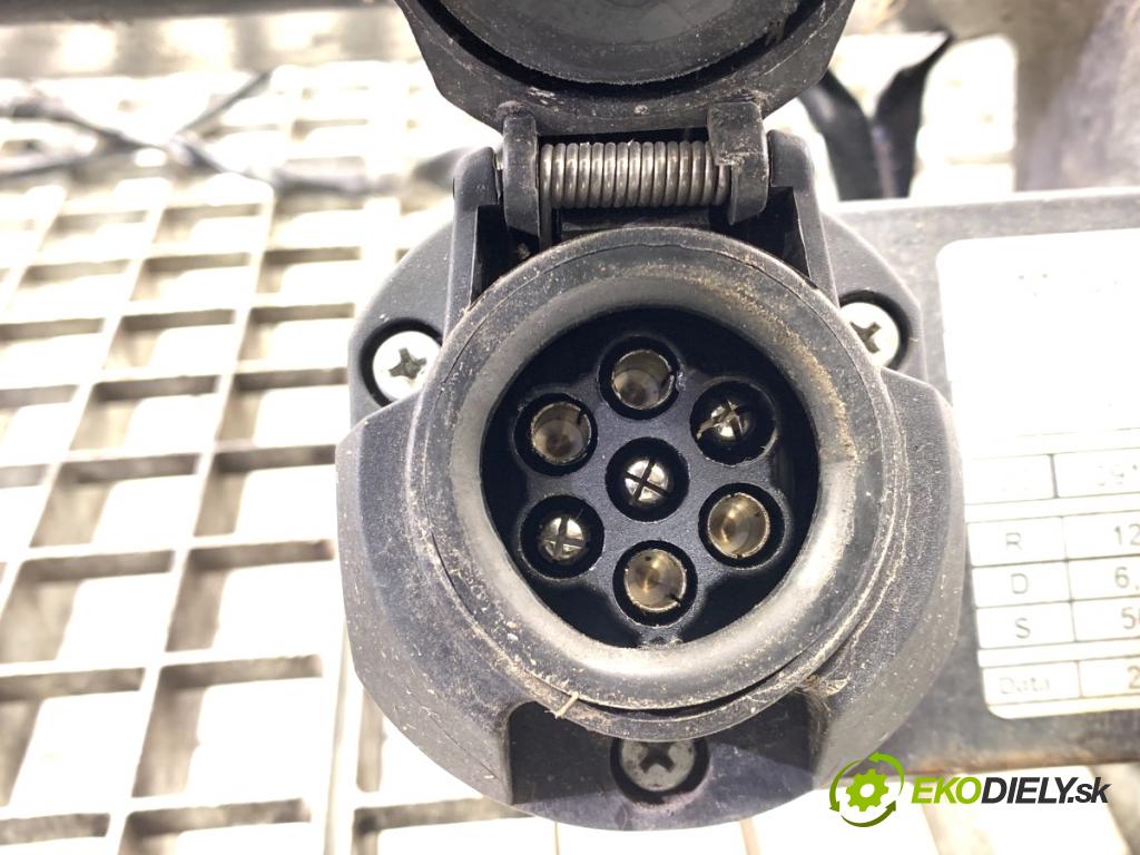 NISSAN NOTE E11 nadwozie wielkoprzestrzenne (MPV) 2009 65 kW 1.4 1386 Hák tažné zařízení  (Tažné zařízení)