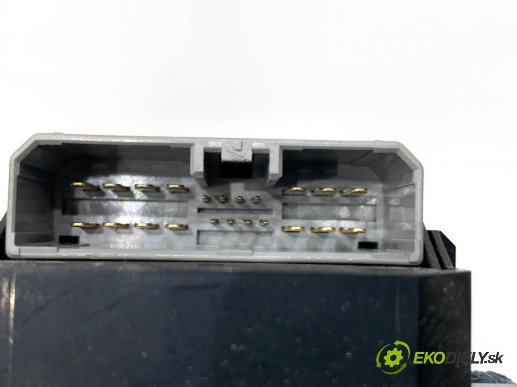 HONDA CIVIC VIII liftback 2007 103 kW 2.2 CTDi (FK3) 2204 Prepínač okien 35750-SMG-G022-M1 (Prepínacie páčky pod volantom)