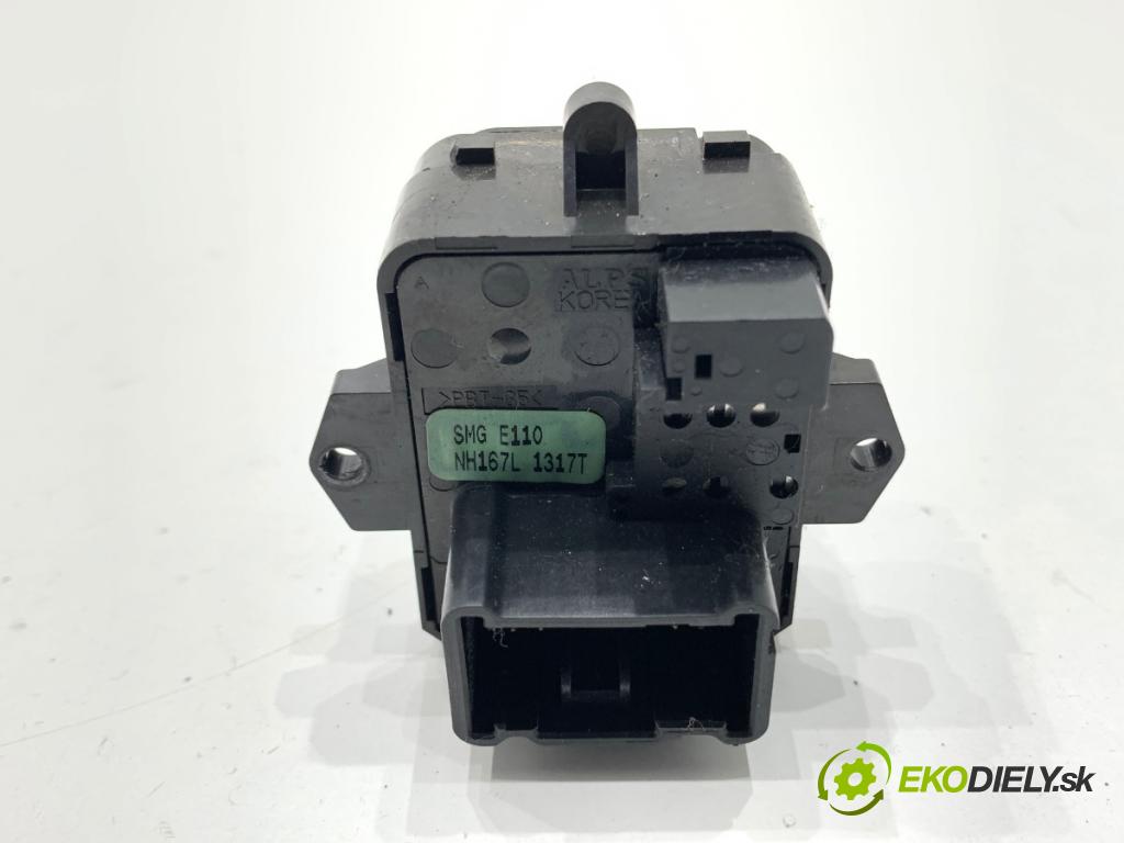 HONDA CIVIC VIII liftback 2007 103 kW 2.2 CTDi (FK3) 2204 Prepínač nastavenia spätných zrkadiel  (Prepínacie páčky pod volantom)