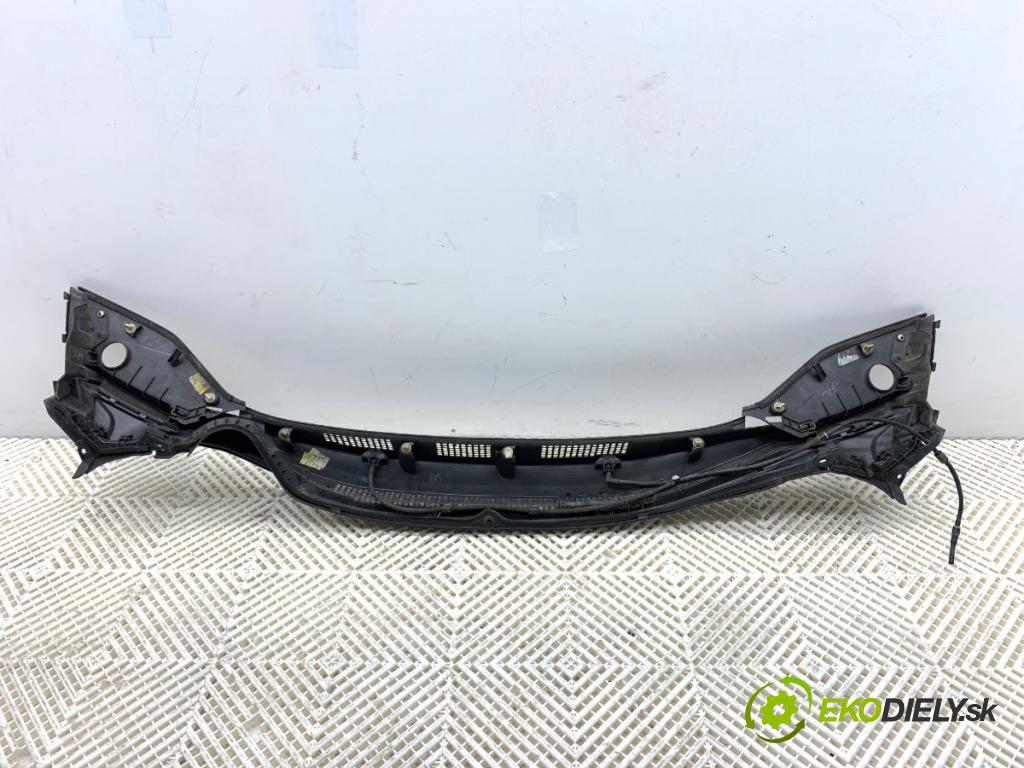 HONDA CIVIC VIII liftback 2007 103 kW 2.2 CTDi (FK3) 2204 Torpédo, plast pod čelné okno 74212-SMG-E000-50B (Torpédo (plast pod čelným sklom))