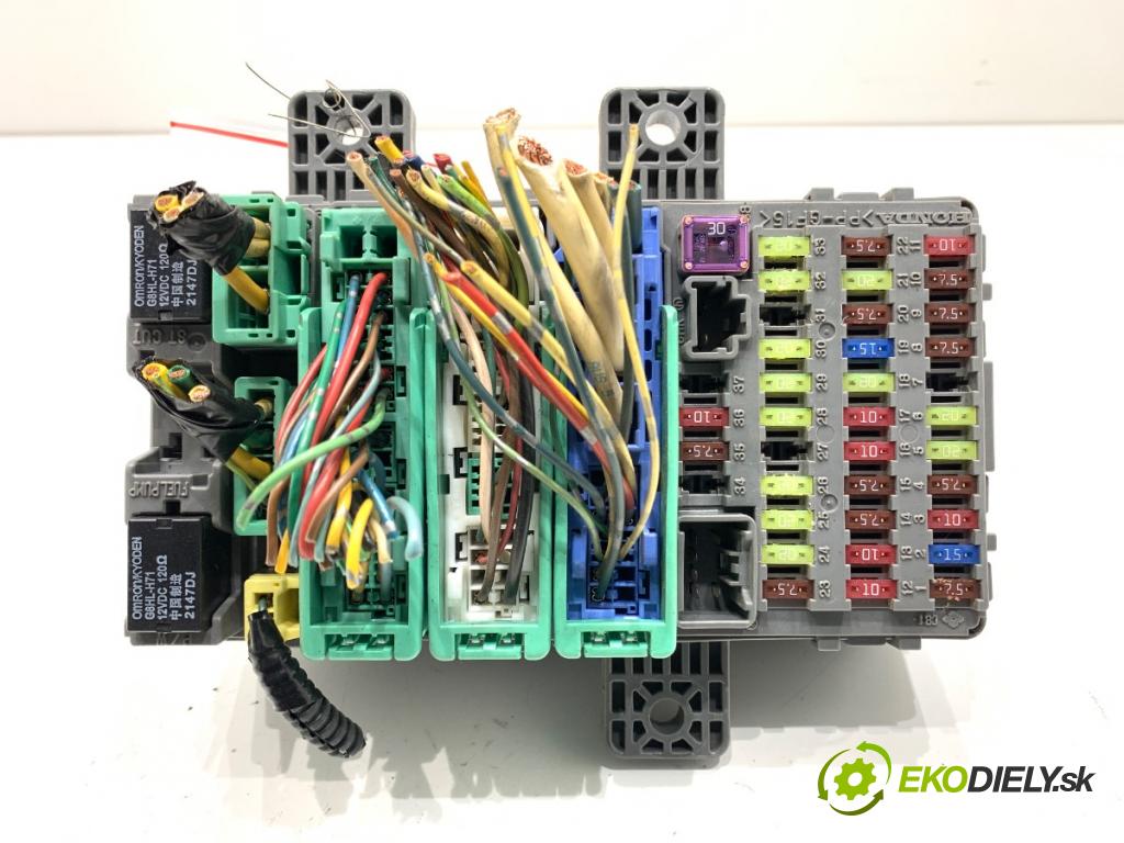 HONDA CIVIC VIII liftback 2007 103 kW 2.2 CTDi (FK3) 2204 Modul BSI SMG-G230 (Poistková skrinka)