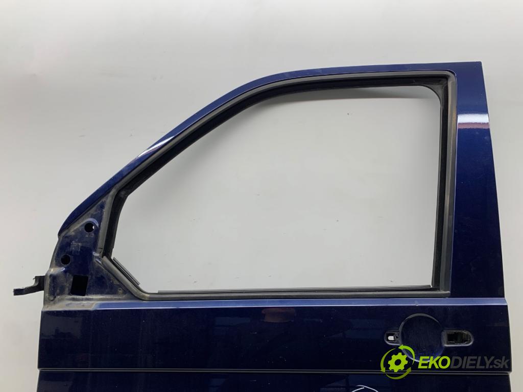 VW TRANSPORTER T5 Autobus 2003 96 kW 2.5 TDI 2461 dveře levý přední část