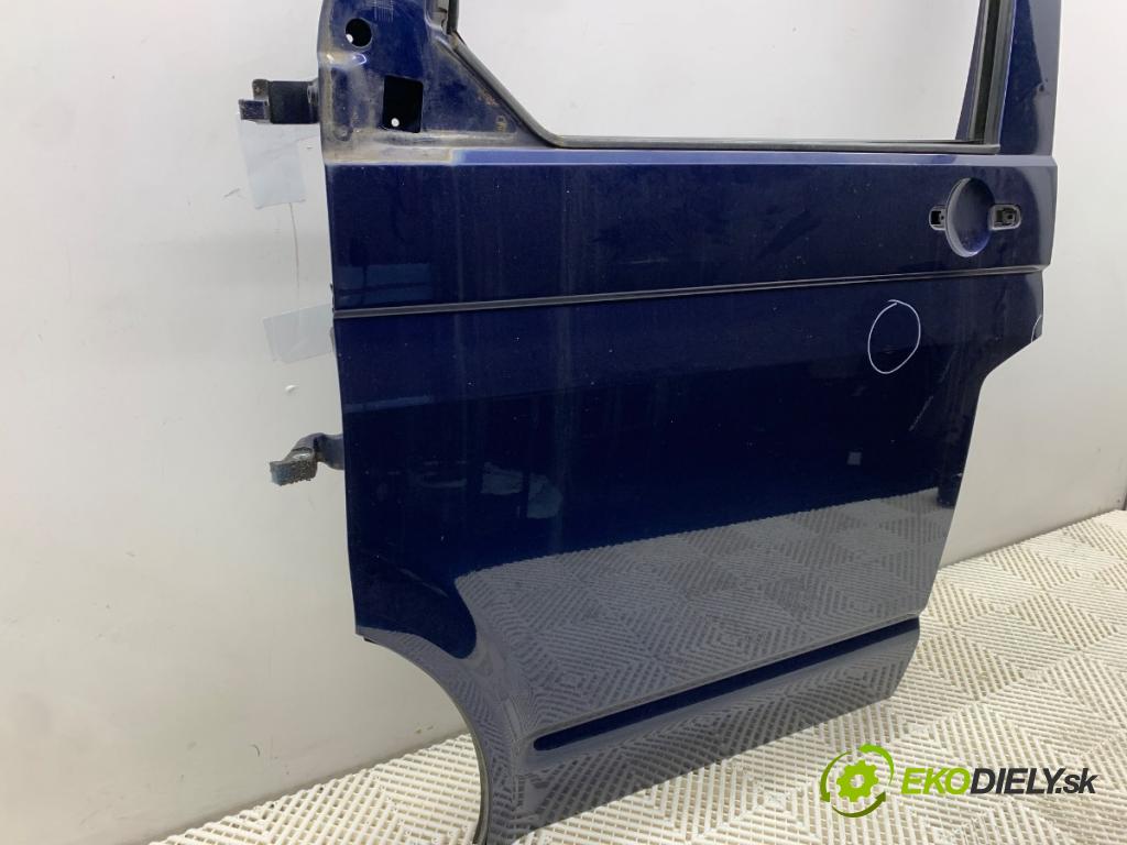 VW TRANSPORTER T5 Autobus 2003 96 kW 2.5 TDI 2461 dveře levý přední část