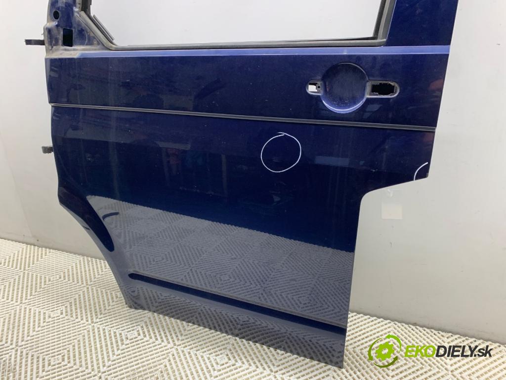 VW TRANSPORTER T5 Autobus 2003 96 kW 2.5 TDI 2461 dveře levý přední část