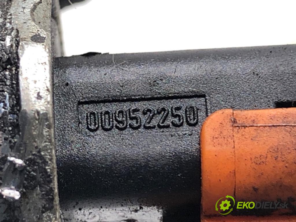 NISSAN QASHQAI J10 SUV 2008 78 kW 1.5 dCi 1461 Regulátor tlaku paliva 00952250 (Palivový systém ostatné)