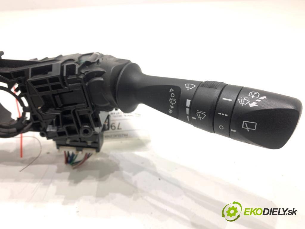 TOYOTA AURIS II liftback 2013 97 kW 1.6 (ZRE181_, ZRE185_) 1598 Prepínač kombinovaný 17F852 (Prepínacie páčky pod volantom)