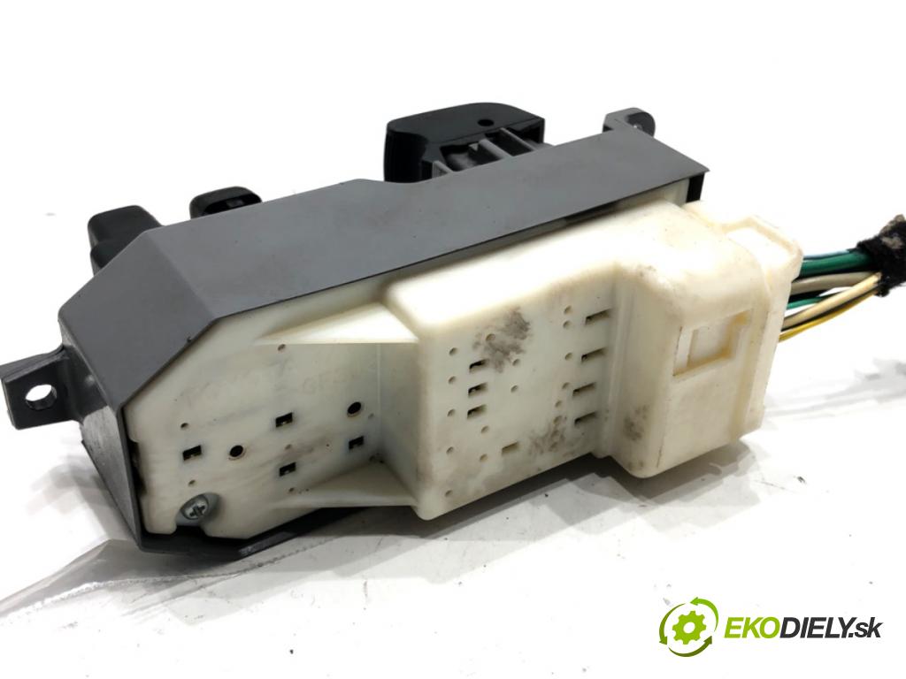 TOYOTA AURIS II liftback 2013 97 kW 1.6 (ZRE181_, ZRE185_) 1598 Prepínač okien  (Prepínacie páčky pod volantom)