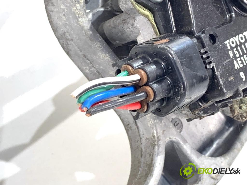 TOYOTA AURIS II liftback 2013 97 kW 1.6 (ZRE181_, ZRE185_) 1598 Mechanizmus stieračov predný 85110-02340 (Motorček stieračov predný)