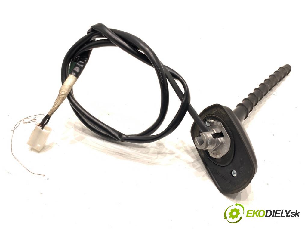 TOYOTA AURIS II liftback 2013 97 kW 1.6 (ZRE181_, ZRE185_) 1598 ANTENA V3-08998C