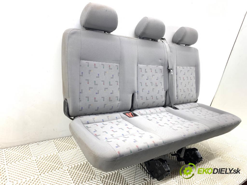 VW TRANSPORTER T5 Autobus 2003 96 kW 2.5 TDI 2461 Sedadlo tretí rad