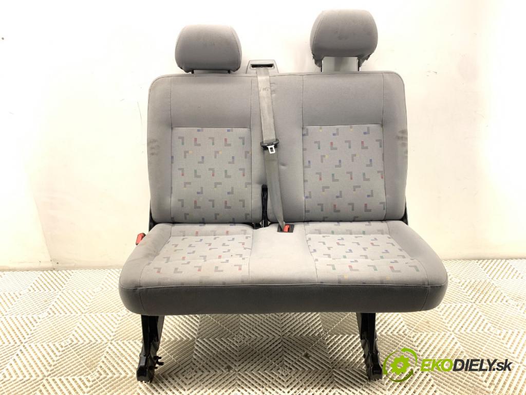 VW TRANSPORTER T5 Autobus 2003 96 kW 2.5 TDI 2461 Sedadlo druhý rad 