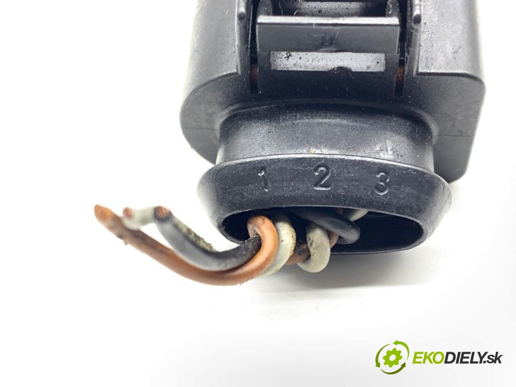 AUDI Q7 4L SUV 2007 171 kW 3.0 TDI quattro 2967 Snímač tlaku paliva 059130758E (Snímač)