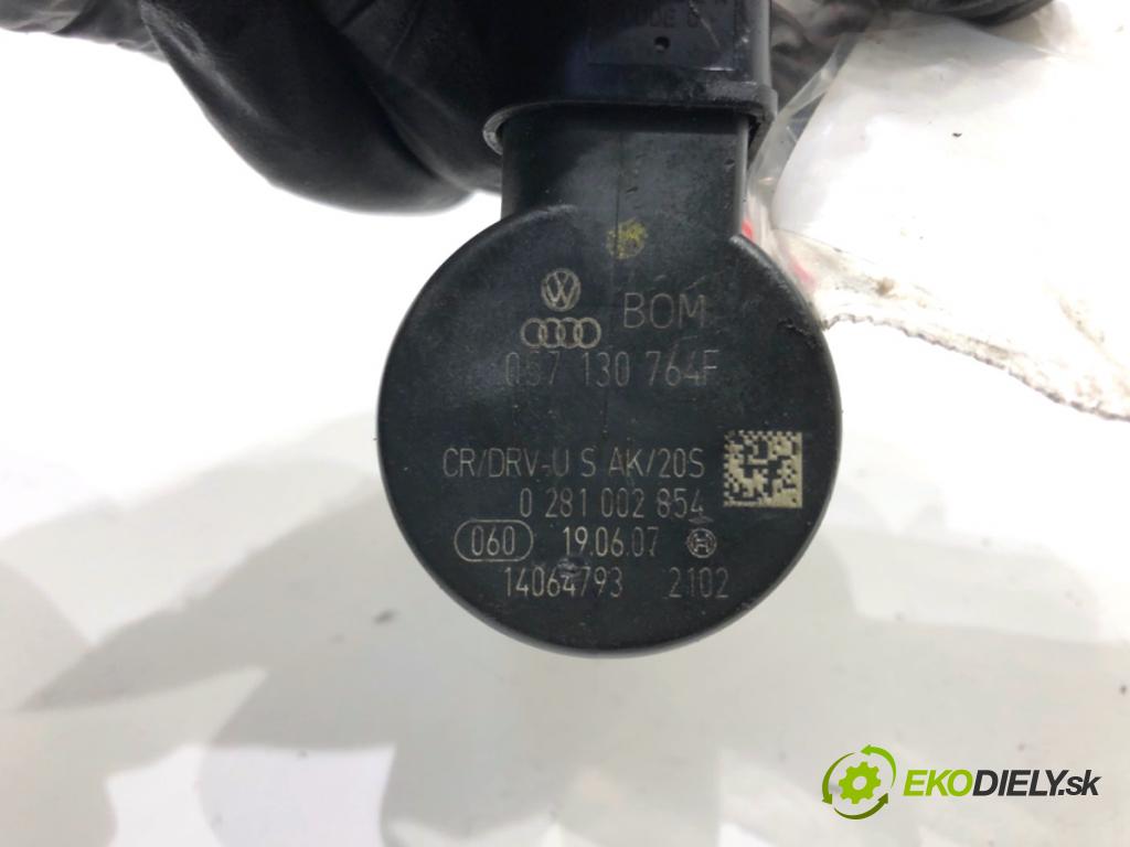 AUDI Q7 4L SUV 2007 171 kW 3.0 TDI quattro 2967 Snímač tlaku paliva 0281002854 (Snímač)