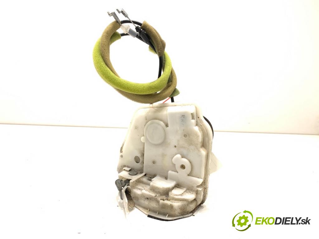 MAZDA 3 BM liftback 2014 88 kW 2.0 1998 zámok dveře levý zadní část 