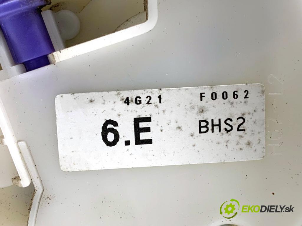 MAZDA 3 BM liftback 2014 88 kW 2.0 1998 zámok dveře levý přední část