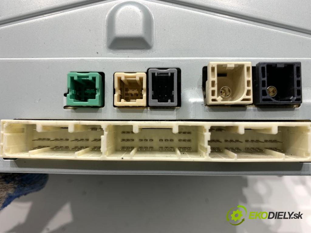 TOYOTA COROLLA E21 sedan 2022 72 kW 1.8 VVTi Hybrid (ZWE211, MZEA12) 1798 RADIO 86140-02D41 (Audio zariadenie)