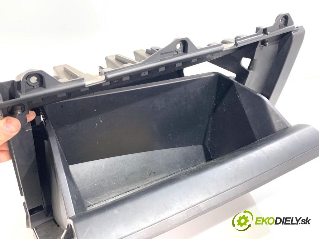 TOYOTA COROLLA E21 sedan 2022 72 kW 1.8 VVTi Hybrid (ZWE211, MZEA12) 1798 přihrádka kastlík spolujezdce 55550-02540 (Přihrádka (kastlík))