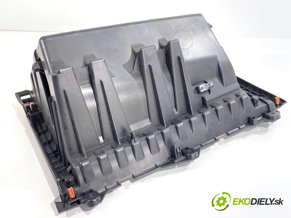 TOYOTA COROLLA E21 sedan 2022 72 kW 1.8 VVTi Hybrid (ZWE211, MZEA12) 1798 přihrádka kastlík spolujezdce 55550-02540 (Přihrádka (kastlík))