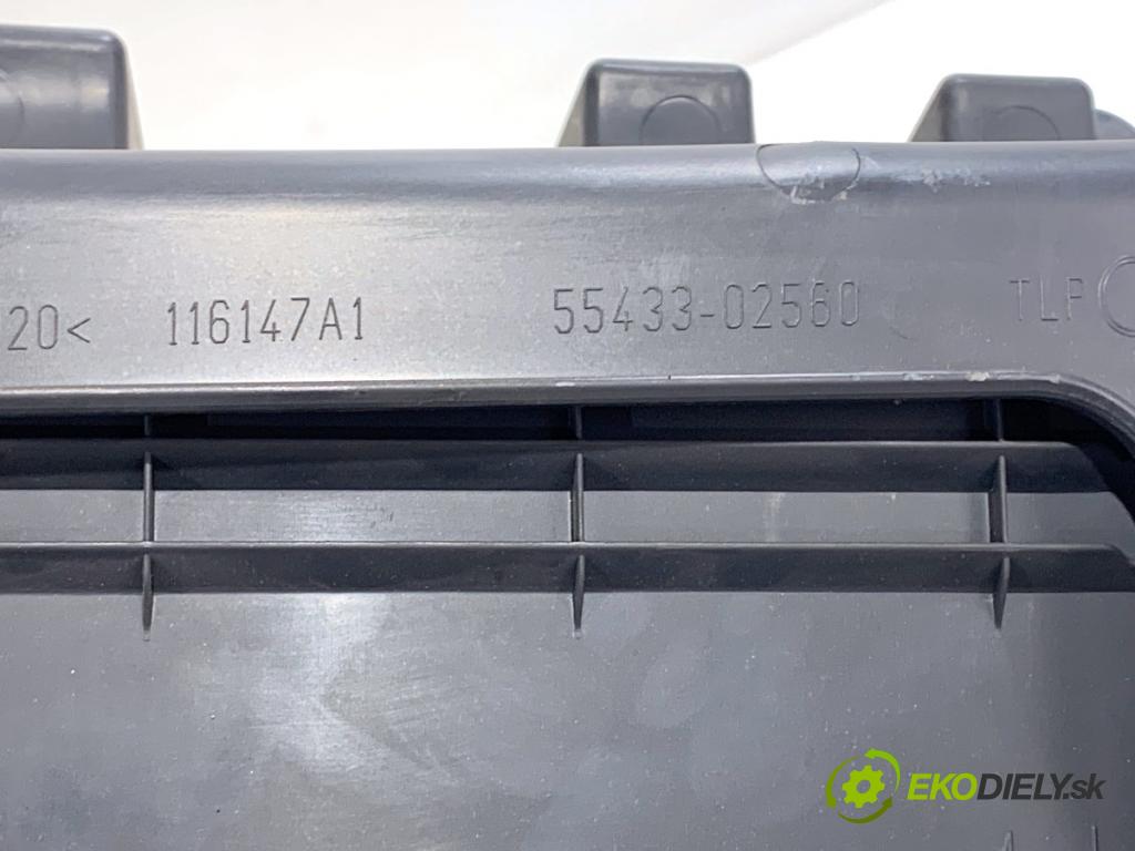 TOYOTA COROLLA E21 sedan 2022 72 kW 1.8 VVTi Hybrid (ZWE211, MZEA12) 1798 přihrádka kastlík spolujezdce 55550-02540 (Přihrádka (kastlík))