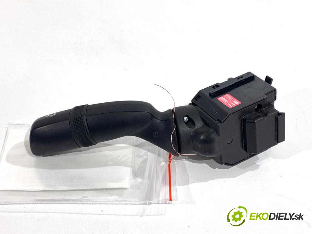 TOYOTA COROLLA E21 sedan 2022 72 kW 1.8 VVTi Hybrid (ZWE211, MZEA12) 1798 Prepínač stieračov 02A40-17J914 (Prepínacie páčky pod volantom)