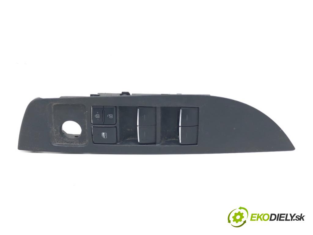 TOYOTA COROLLA E21 sedan 2022 72 kW 1.8 VVTi Hybrid (ZWE211, MZEA12) 1798 Prepínač okien 84040-02160 (Prepínacie páčky pod volantom)