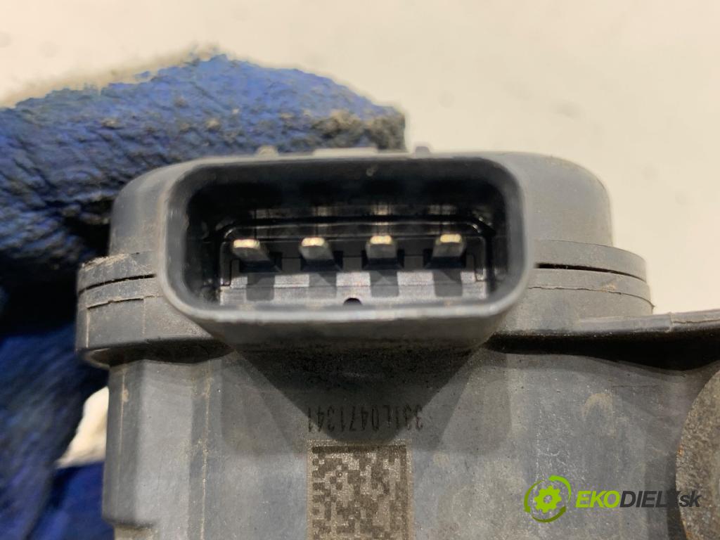 TOYOTA COROLLA E21 sedan 2022 72 kW 1.8 VVTi Hybrid (ZWE211, MZEA12) 1798 DALŠÍ: pumpa vody G9040-47040 (Vodní pumpa)