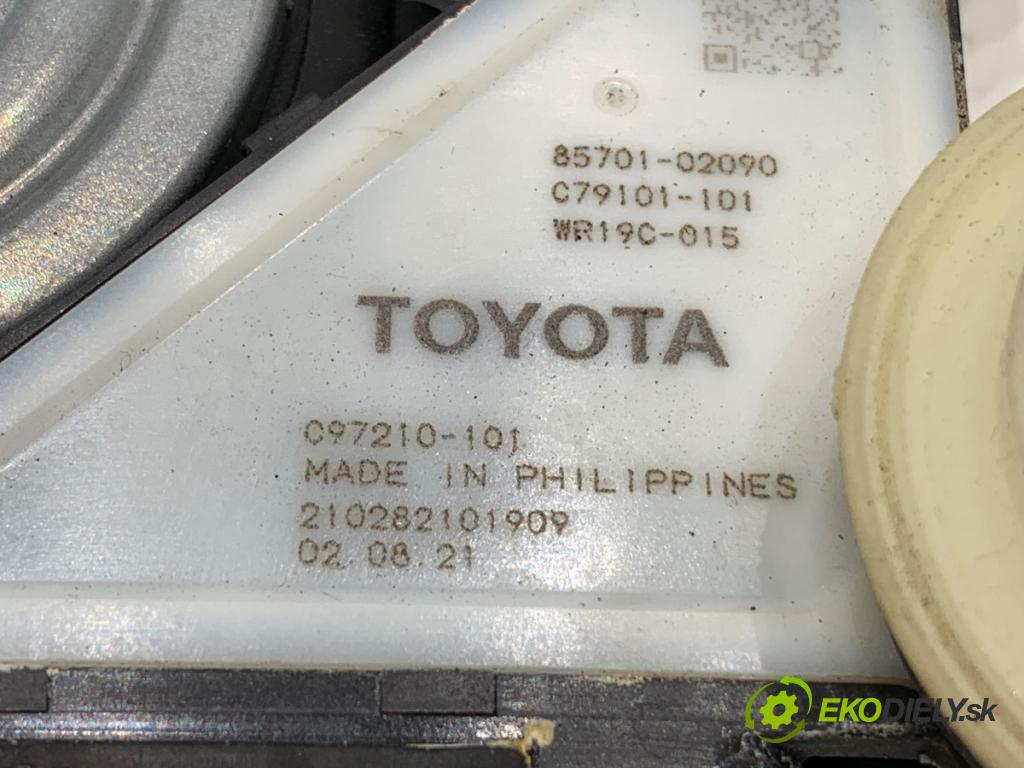 TOYOTA COROLLA E21 sedan 2022 72 kW 1.8 VVTi Hybrid (ZWE211, MZEA12) 1798 mechanismus okna pravý zadní část 69830-02730