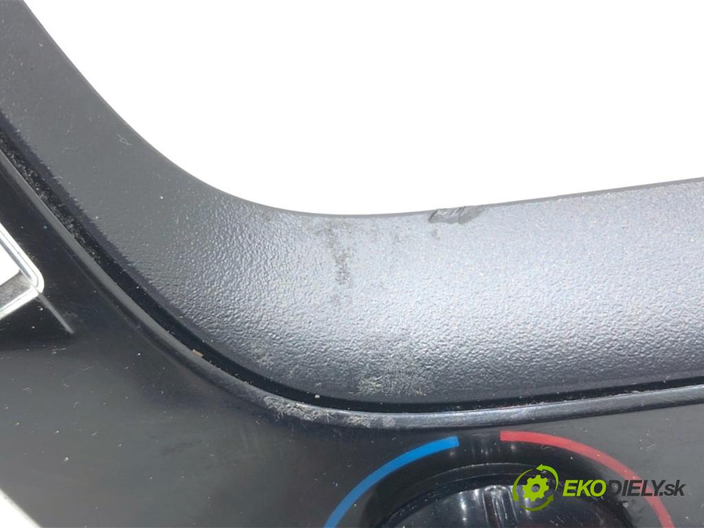 TOYOTA COROLLA E21 sedan 2022 72 kW 1.8 VVTi Hybrid (ZWE211, MZEA12) 1798 Panel ovládania kúrenia 55900-02F30 (Prepínacie páčky pod volantom)