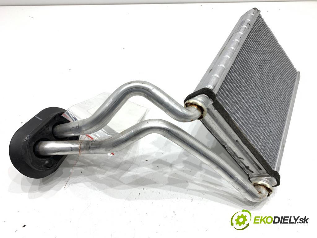 TOYOTA COROLLA E21 sedan 2022 72 kW 1.8 VVTi Hybrid (ZWE211, MZEA12) 1798 topné těleso radiátor topení  (Radiátor topení)