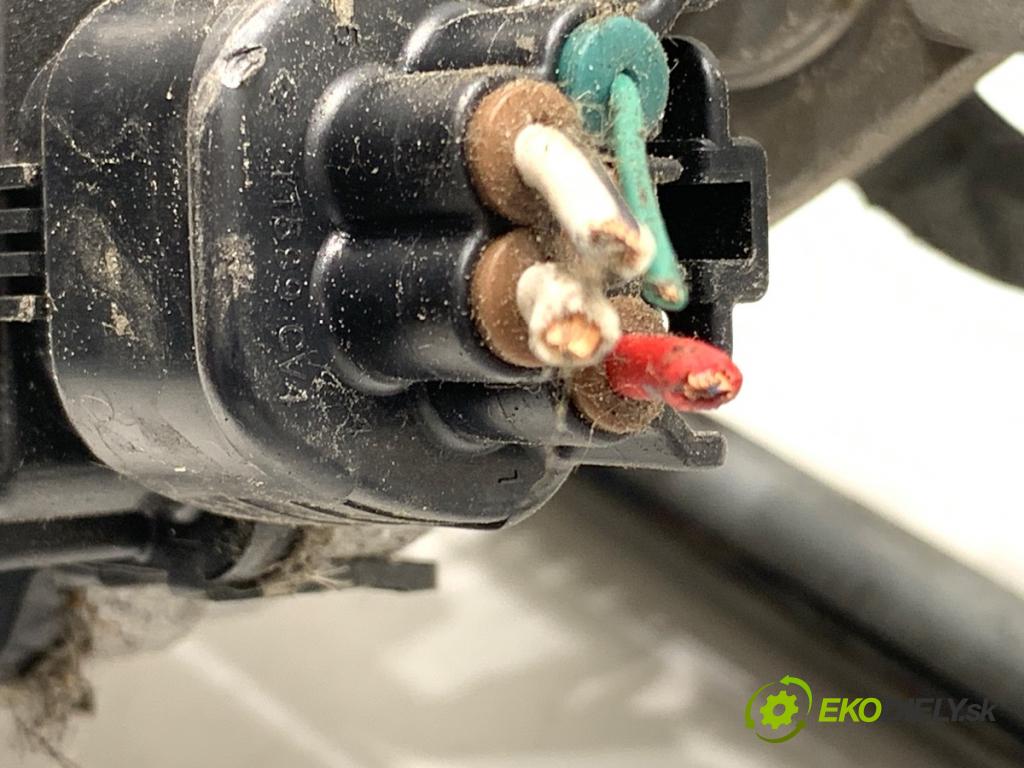 TOYOTA COROLLA E21 sedan 2022 72 kW 1.8 VVTi Hybrid (ZWE211, MZEA12) 1798 Mechanizmus stieračov predný 85110-12C80 (Motorček stieračov predný)