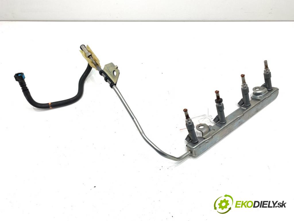 TOYOTA COROLLA E21 sedan 2022 72 kW 1.8 VVTi Hybrid (ZWE211, MZEA12) 1798 Lišta vstrekovacia 23250-0T110 (Vstrekovacia lišta)