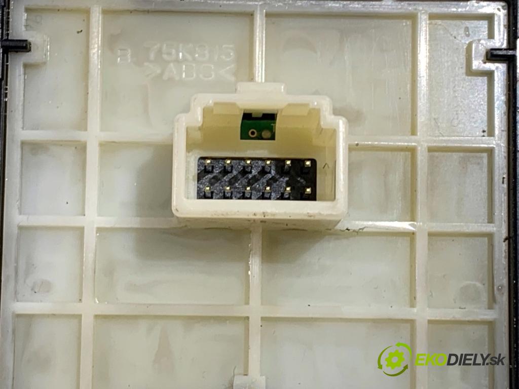 TOYOTA COROLLA E21 sedan 2022 72 kW 1.8 VVTi Hybrid (ZWE211, MZEA12) 1798 Spínač brzdy ručnej brzdy (Prepínacie páčky pod volantom)