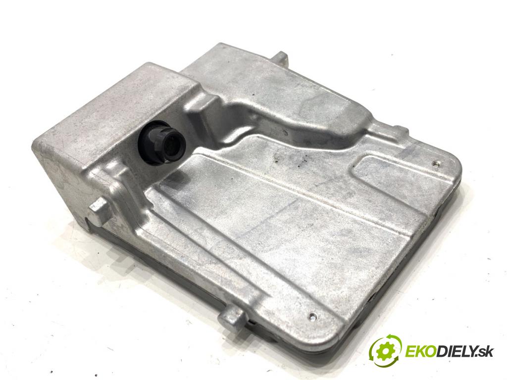 TOYOTA COROLLA E21 sedan 2022 72 kW 1.8 VVTi Hybrid (ZWE211, MZEA12) 1798 KAMERA okna PŘEDNÍ 8646C-12010