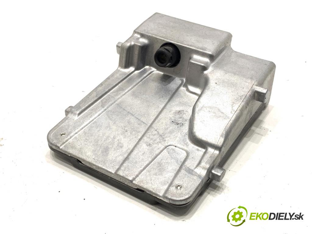 TOYOTA COROLLA E21 sedan 2022 72 kW 1.8 VVTi Hybrid (ZWE211, MZEA12) 1798 KAMERA okna PŘEDNÍ 8646C-12010