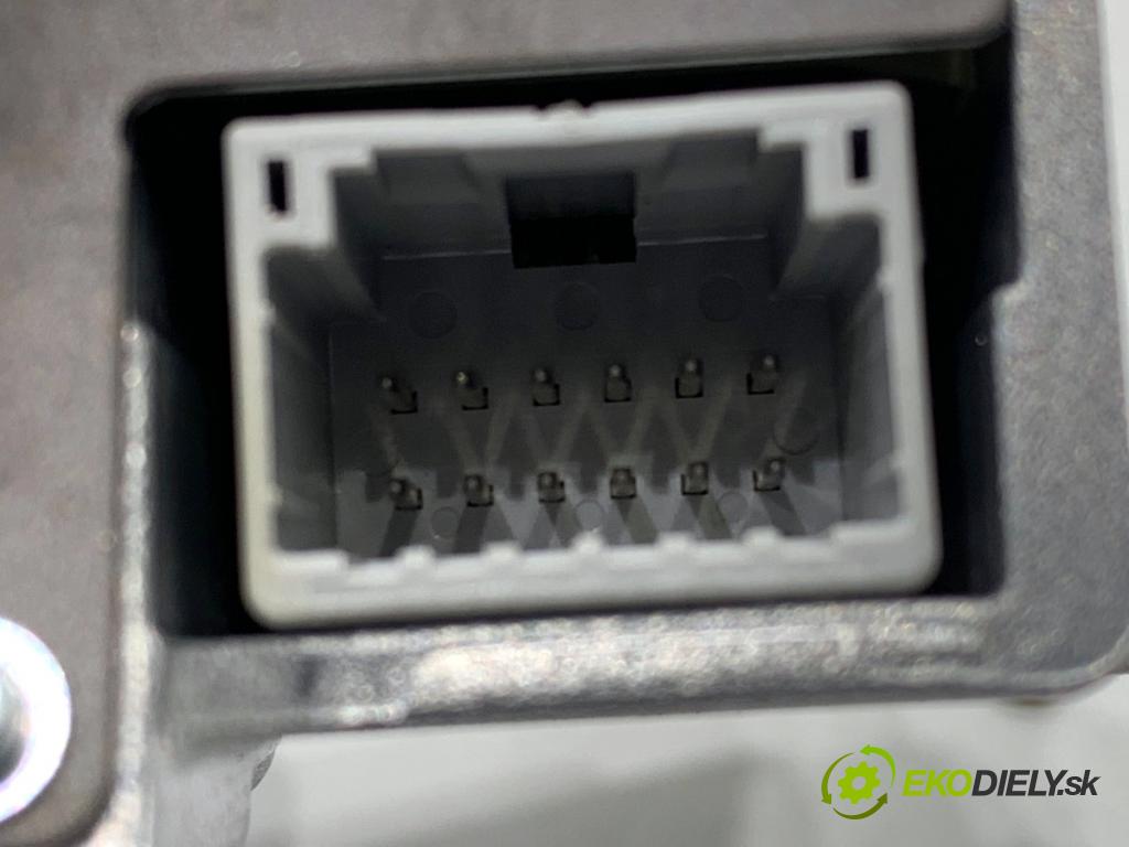 TOYOTA COROLLA E21 sedan 2022 72 kW 1.8 VVTi Hybrid (ZWE211, MZEA12) 1798 KAMERA okna PŘEDNÍ 8646C-12010