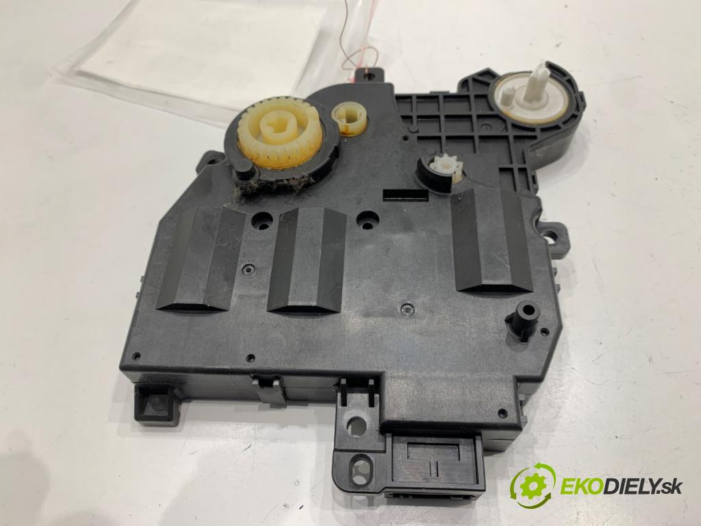 TOYOTA COROLLA E21 sedan 2022 72 kW 1.8 VVTi Hybrid (ZWE211, MZEA12) 1798 motor topení 063800-9004